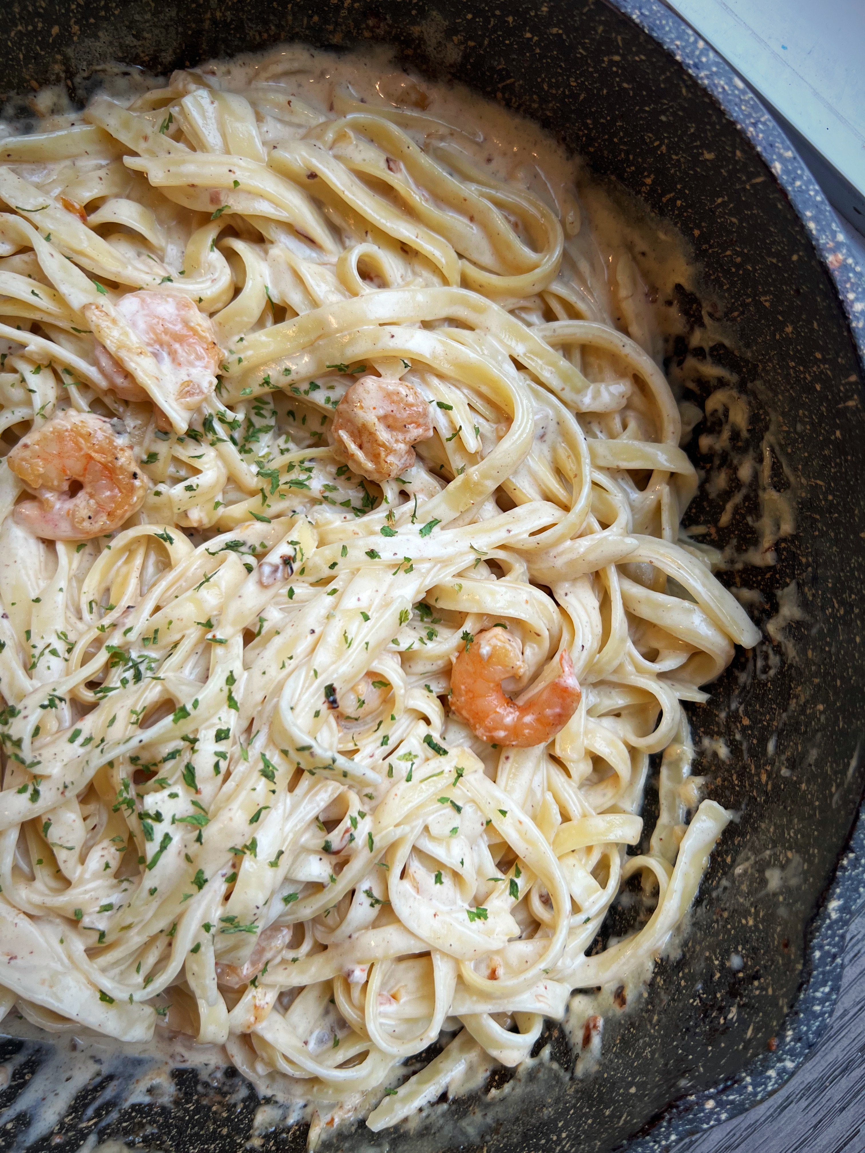 Shrimp Fettuccine Alfredo Recipe | Creamy & Easy 30-Minute Pasta